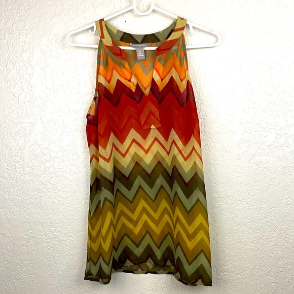 Banana Republic Tops - Banana Republic halter neck v neck sleeveless chevron summer top